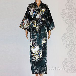 Kimono japonais femme en soie long noir motif floral