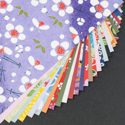 Papier d’origami de taille moyenne washi