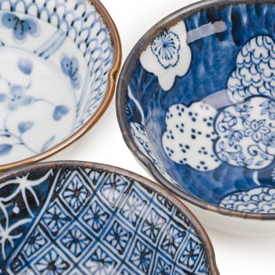 Ensemble cinq bols japonais en céramique
